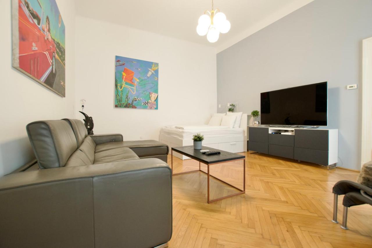 Standard Apartment By Hi5 - St. King Street 16. Boedapest Buitenkant foto