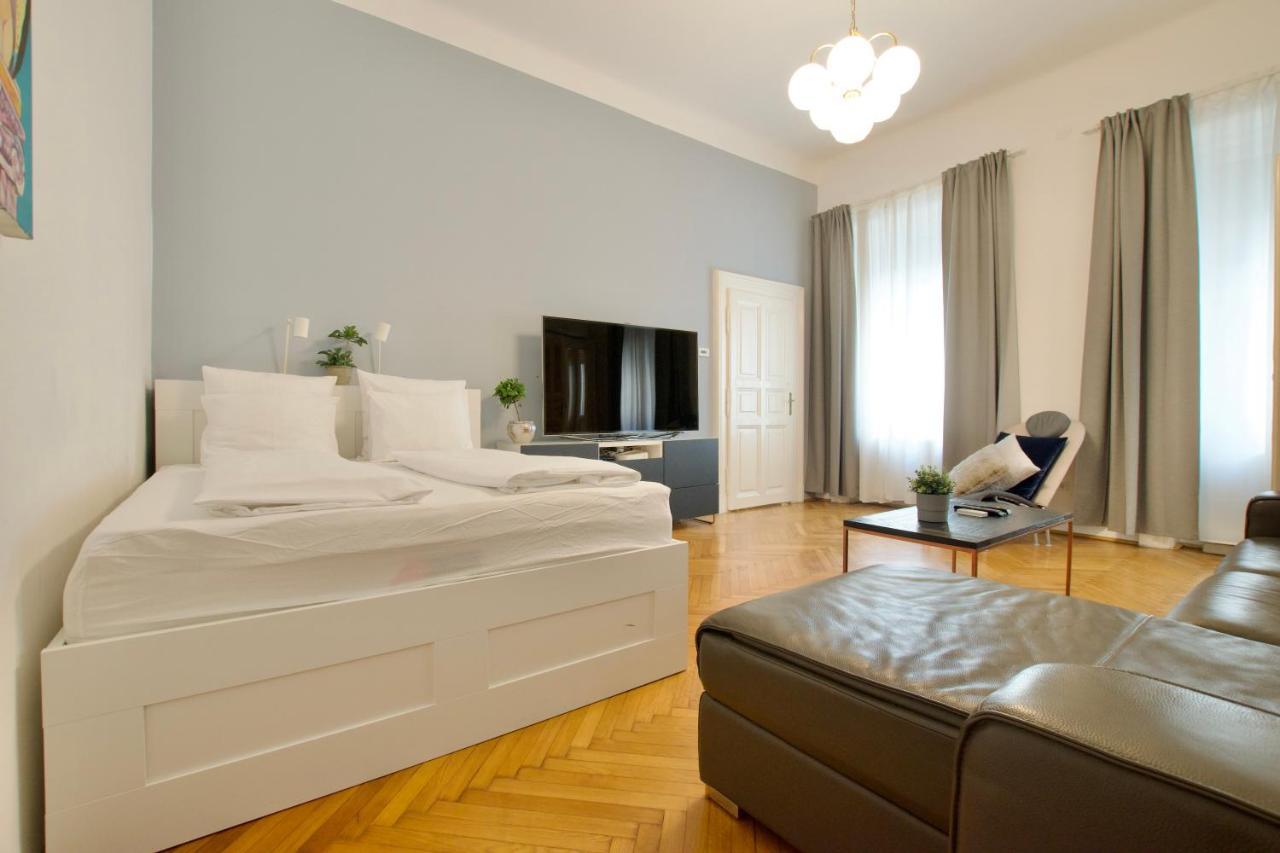 Standard Apartment By Hi5 - St. King Street 16. Boedapest Buitenkant foto